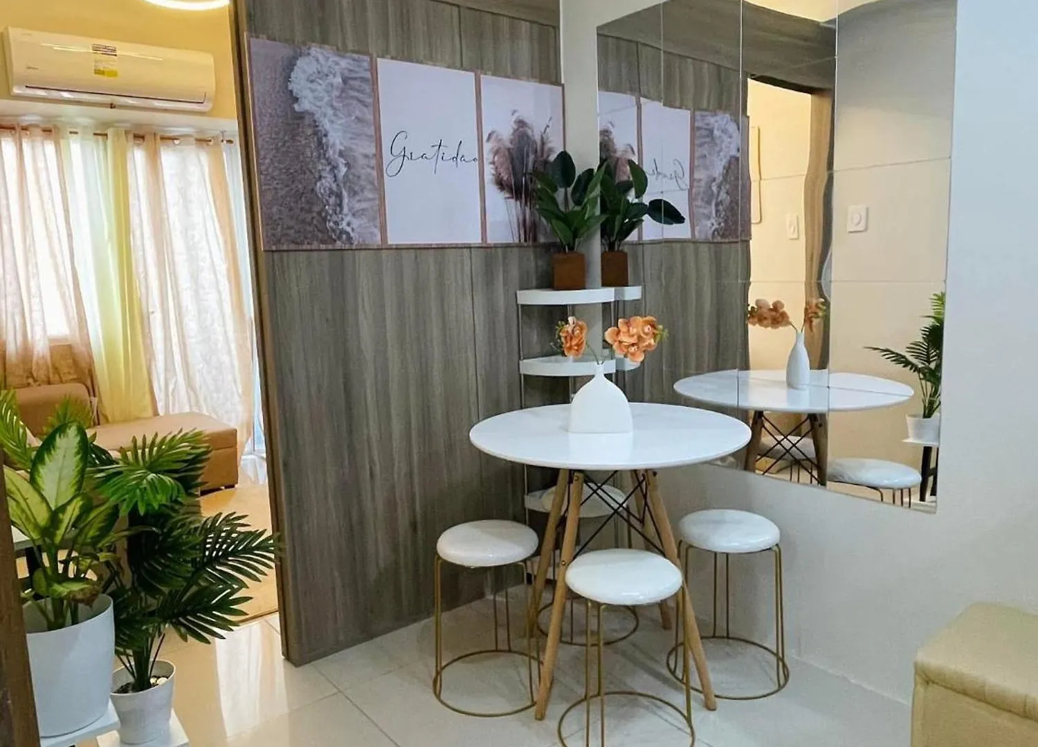 Field Residences Condo Hotel Near Manila Airport 0*,