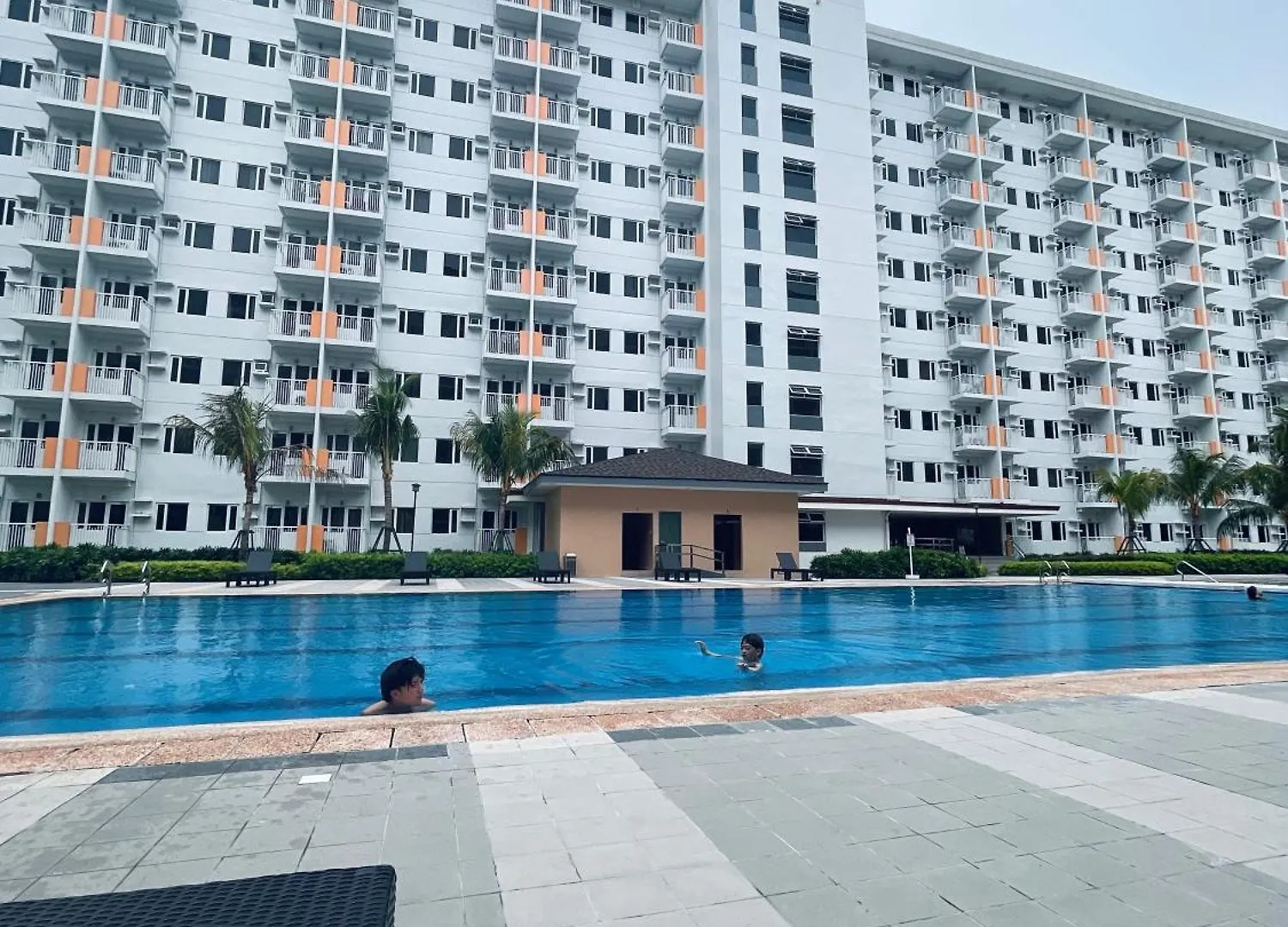 Field Residences Condo Hotel Near Manila Airport 0*,