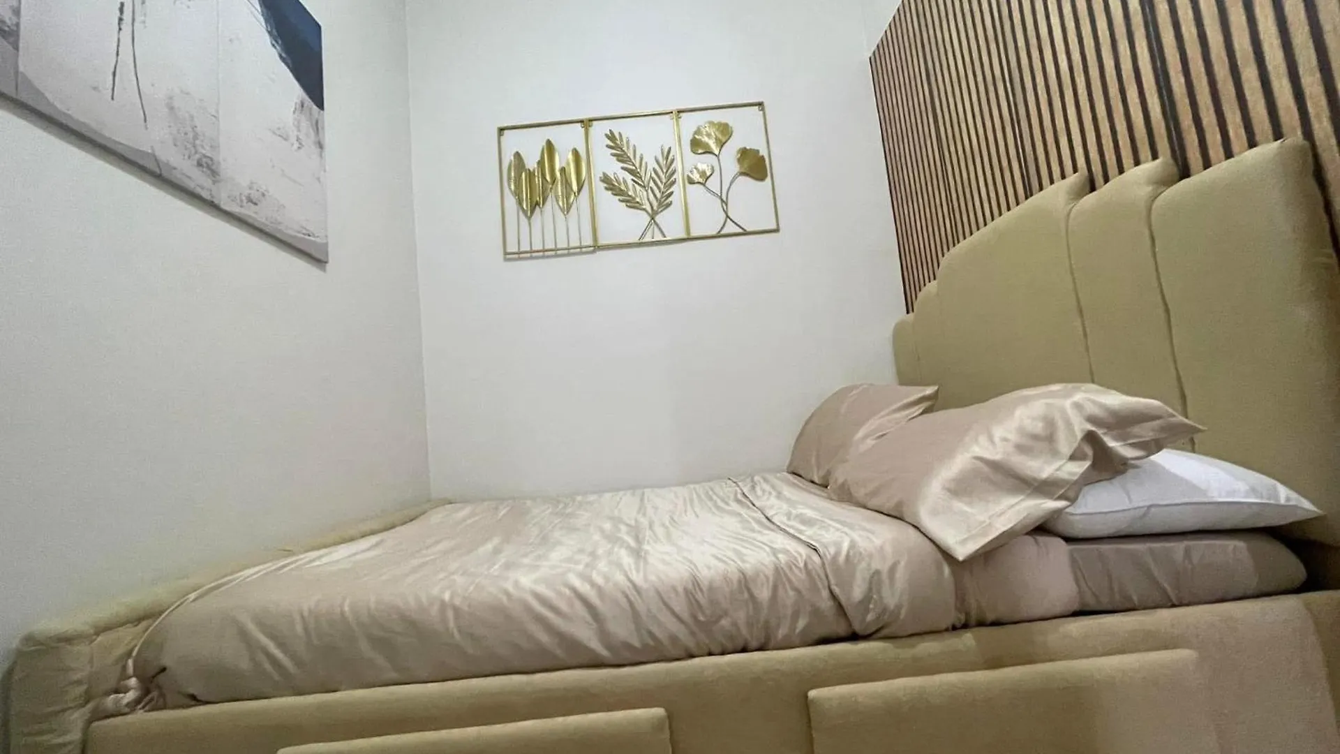 Apartment Field Residences Condo Hotel Near Manila Airport Philippines